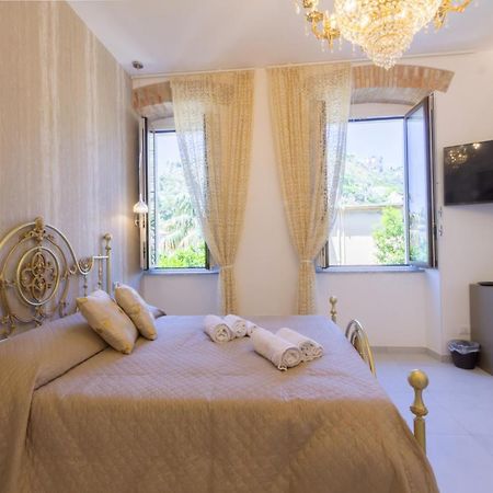 Villa Valverde Apartments E B&B Taormina Exterior foto
